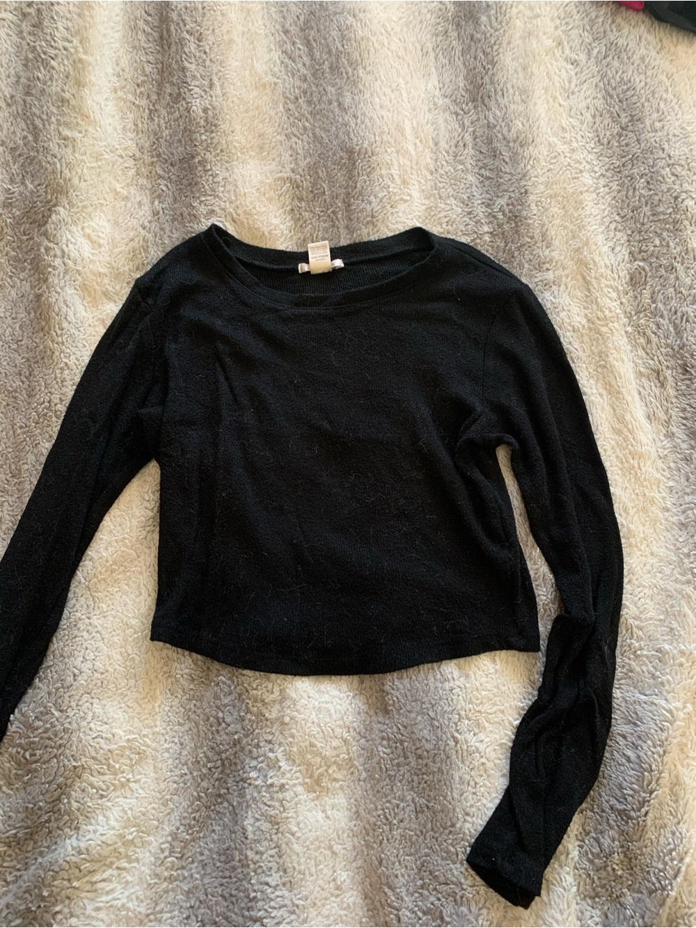 Bozzolo Black Long-Sleeve Cropped Tee